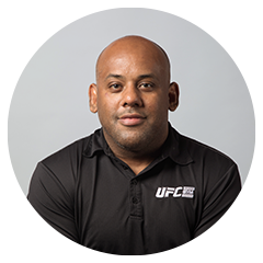 Mauricio Mariano Headshot Photo